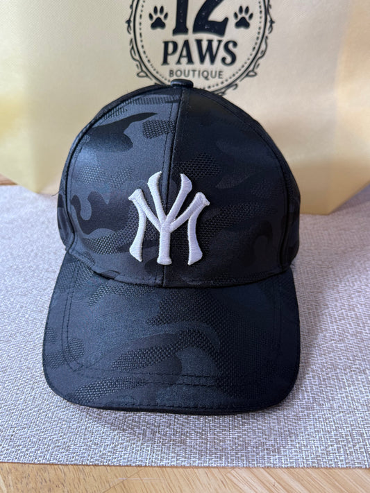 New York Yankees black camo embroidered baseball cap