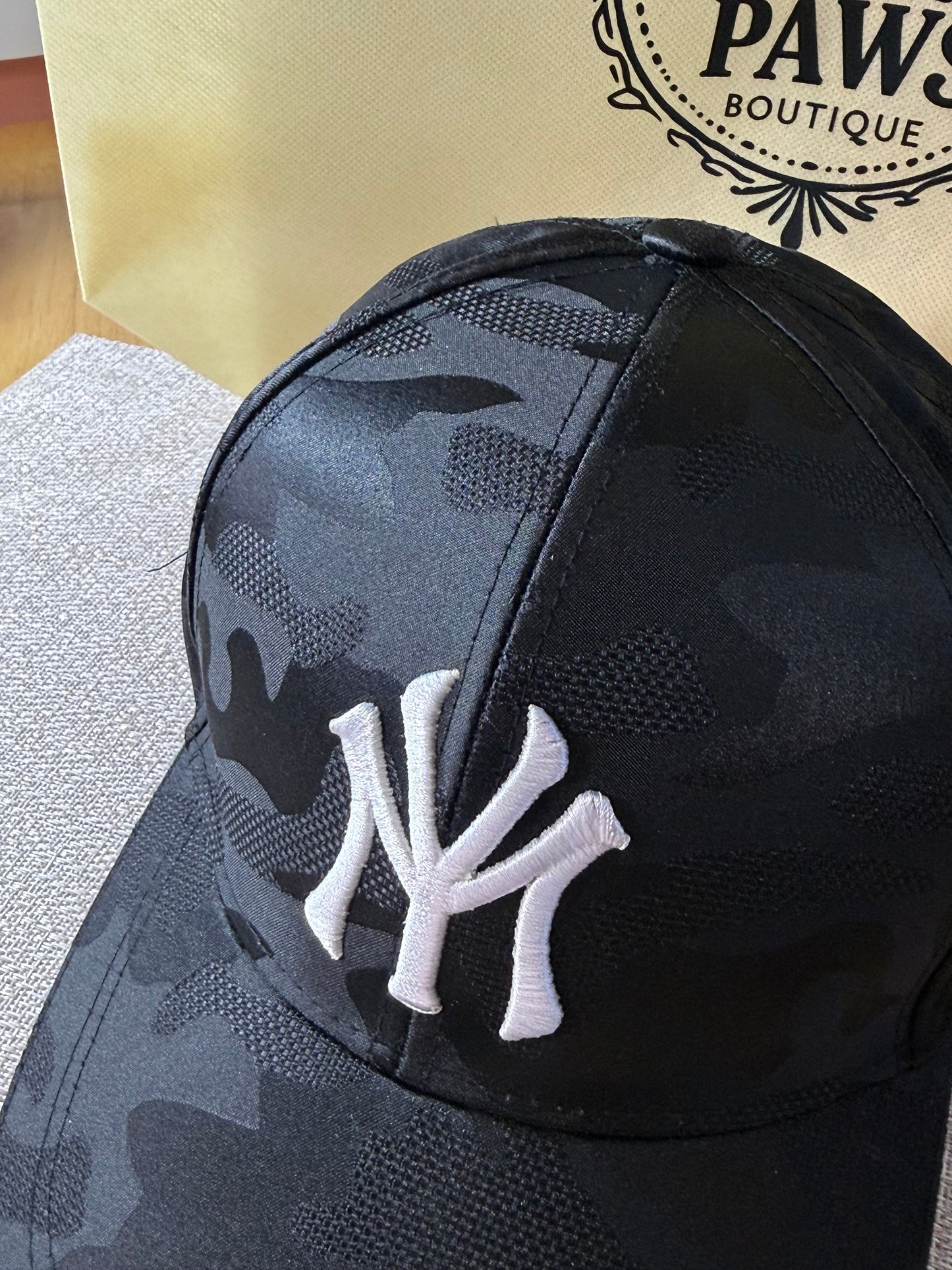 New York Yankees black camo embroidered baseball cap